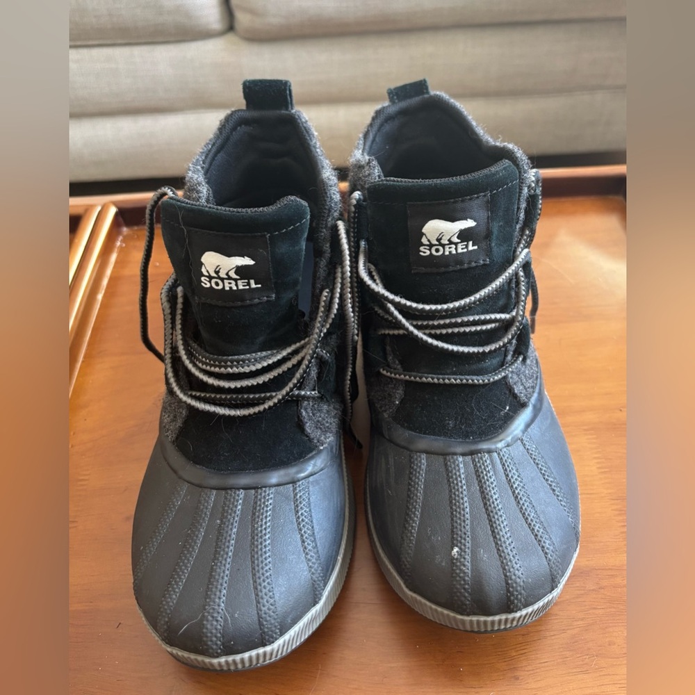 Sorel Black and Gray Duck boots